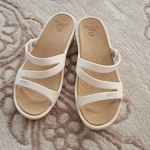 Crocs for women size 7